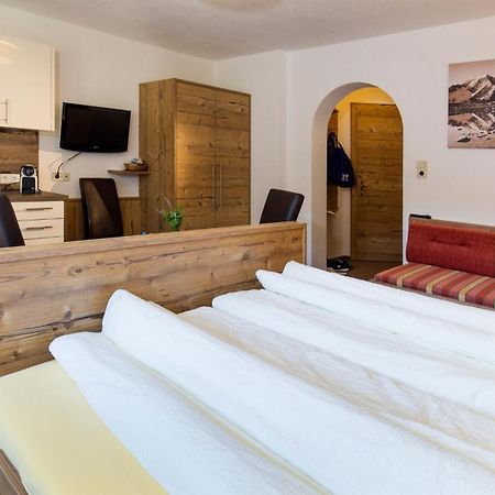 Sportpension Rubin Sölden Kamer foto